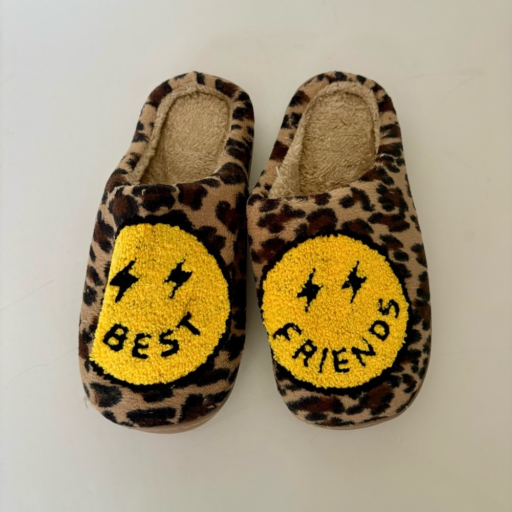 BFFs & Babes Cheetah Print Best Friends Simley Slippers Size 10 NEW